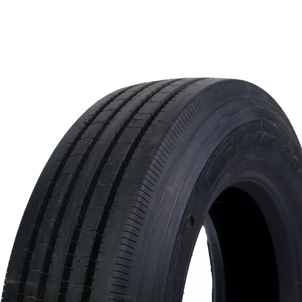 Грузовая шина 215/75 R17,5 Long March LM-216 16PR в Яйве