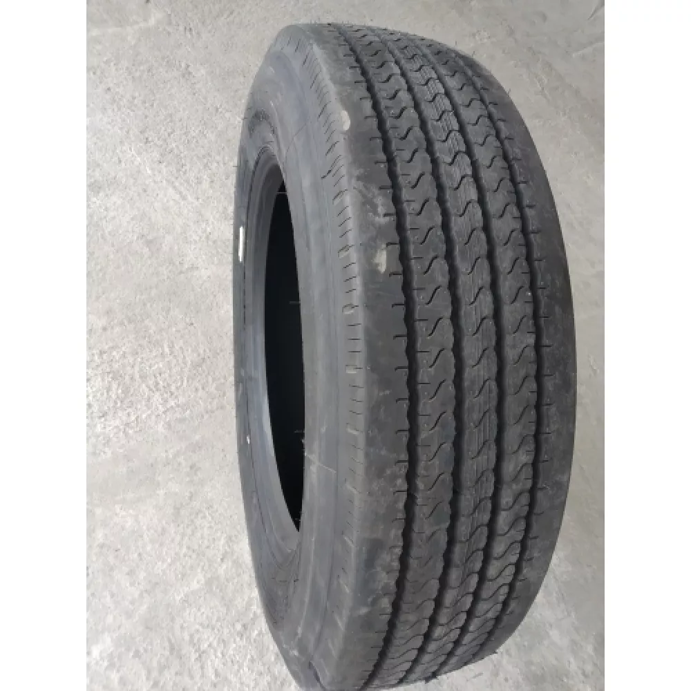 Грузовая шина 255/70 R22,5 Long March LM-120 16PR в Яйве