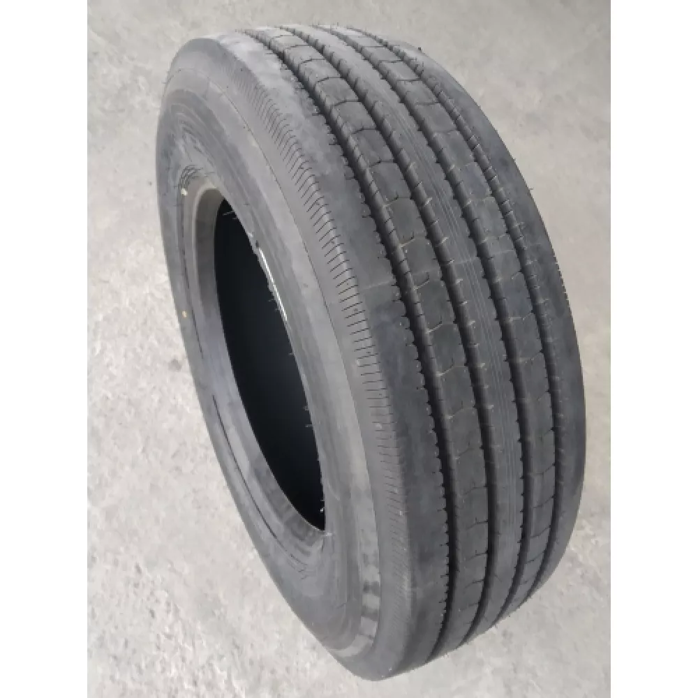 Грузовая шина 245/70 R19,5 Long March LM-216 16PR в Яйве